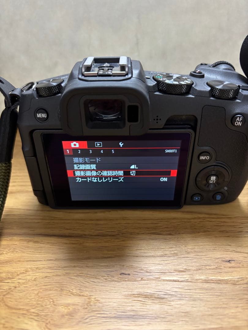 Canon EOS RP ミラーレスカメラ 本体＋レンズ（その他）保証書付