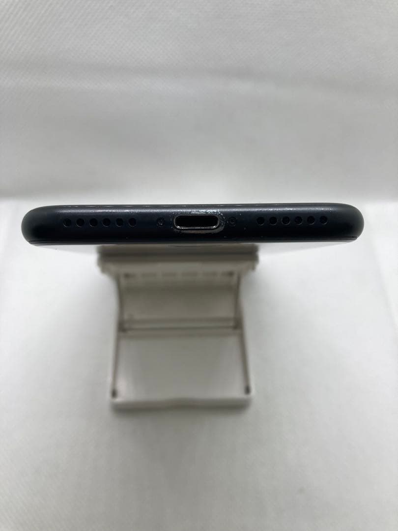 【1011】Apple iPhone SE 第2世代 256GB