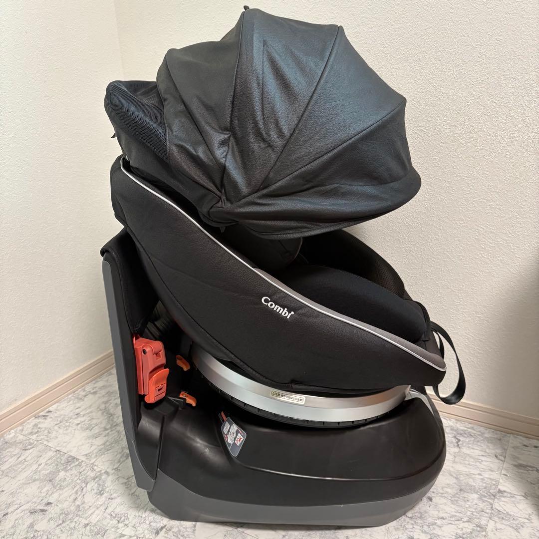 【極美品】コンビ　クルムーヴスマート　シートベルト式　チャイルドシート