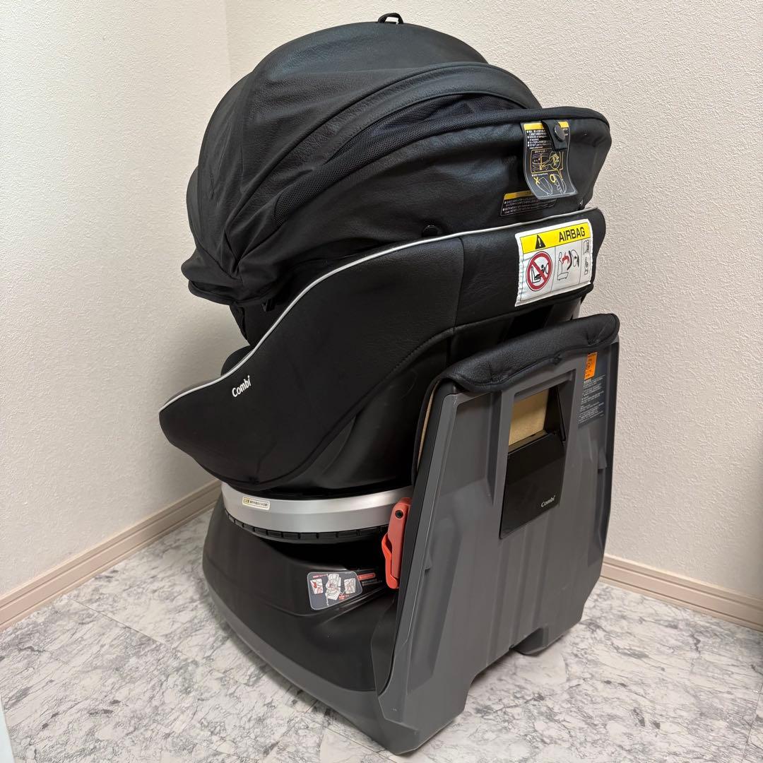 【極美品】コンビ　クルムーヴスマート　シートベルト式　チャイルドシート