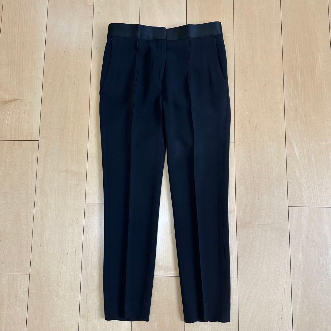 CELINE黒テーパードパンツ　フィービファイロ
