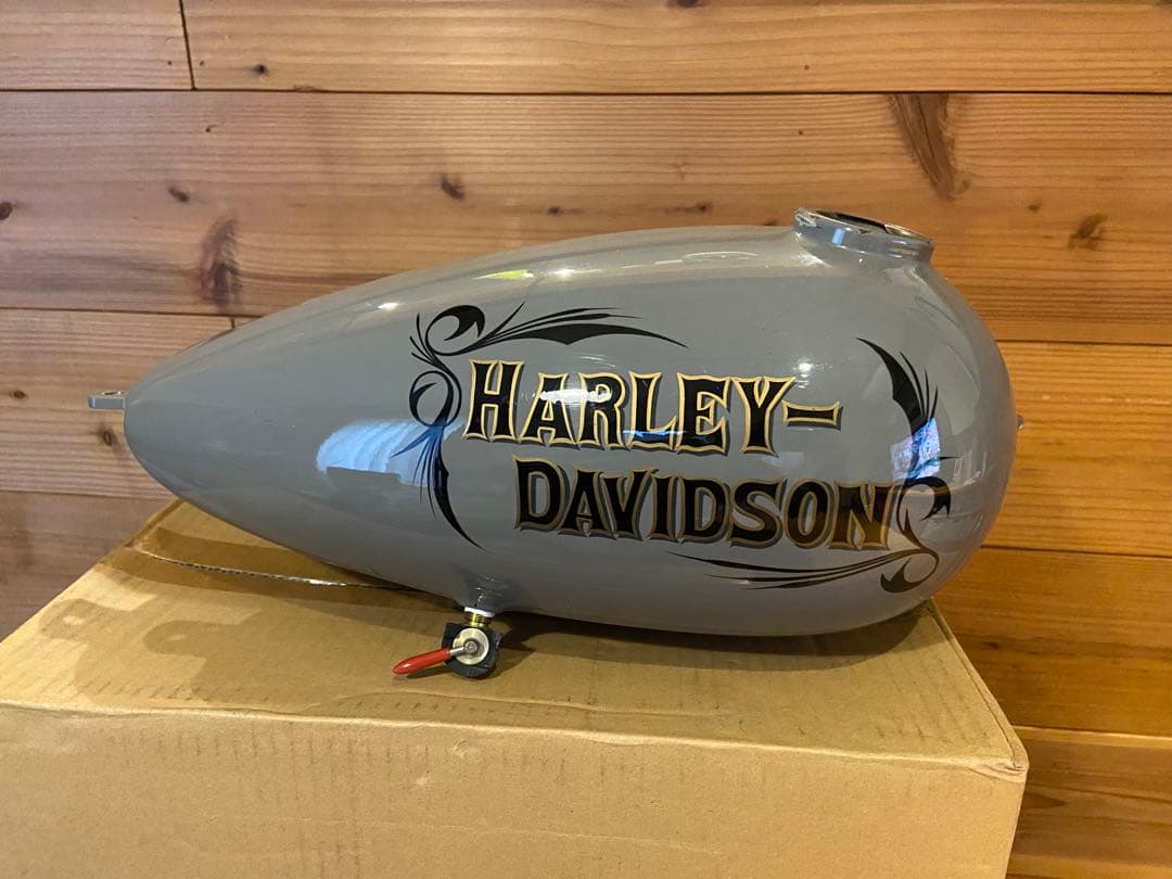 ダイナ　ハーレー　ピーナツタンク