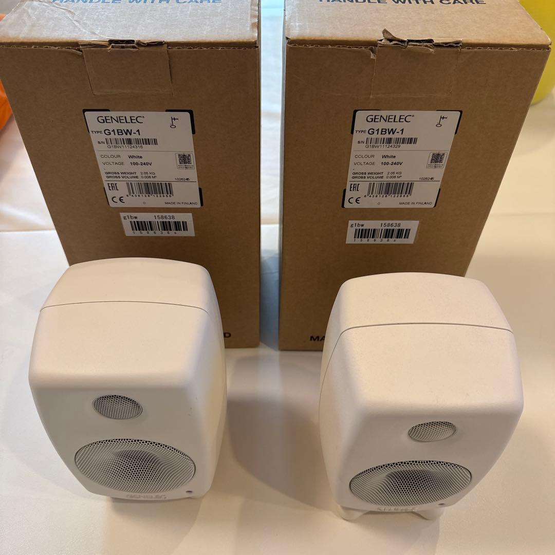 GENELEC　G ONE　ペア