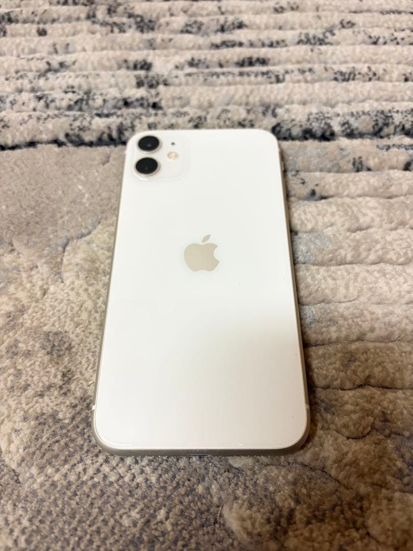 iPhone11 白 64GB 本体のみ 初期化済