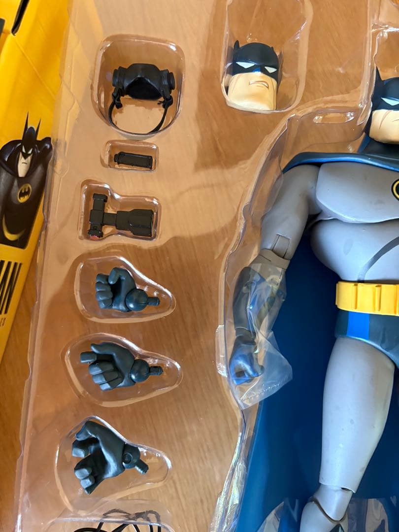 バットマン・アドベンチャー　ハイエンド1/6スケール可動式フィギュア