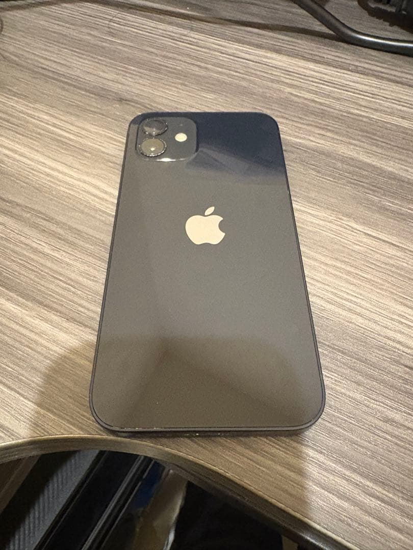 Apple iPhone 12 64GB ブラック 本体