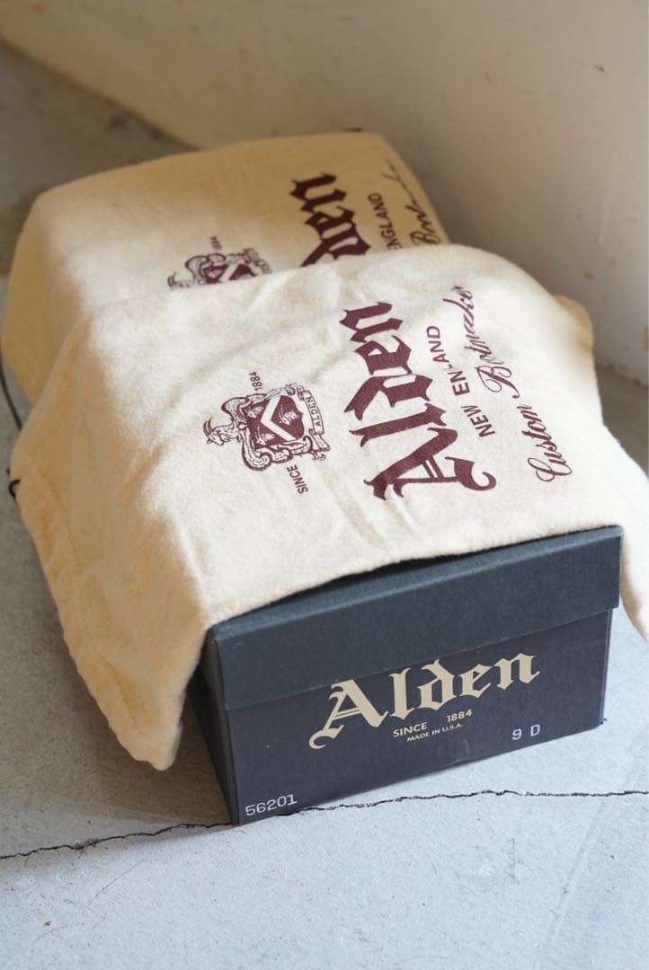 コウタ　モディファイドラスト　バーガンディ