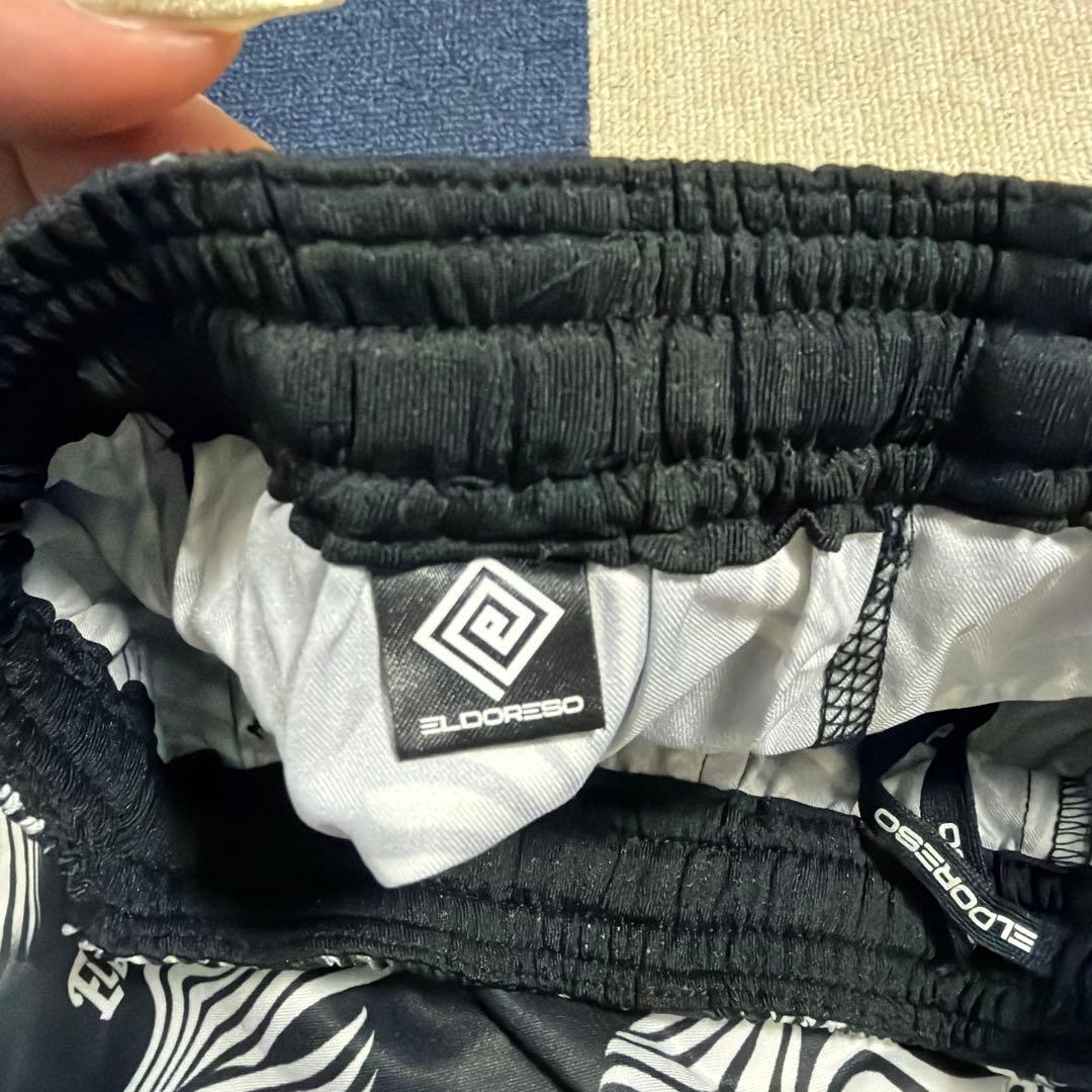 Eldoreso ストライプ柄ショートパンツ