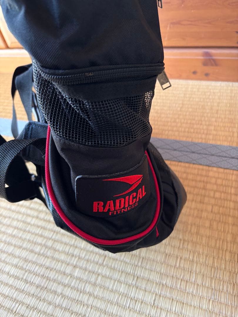 ラディカルフィットネス黒リュックサック　リストバンド３個おまけ！男女兼用！