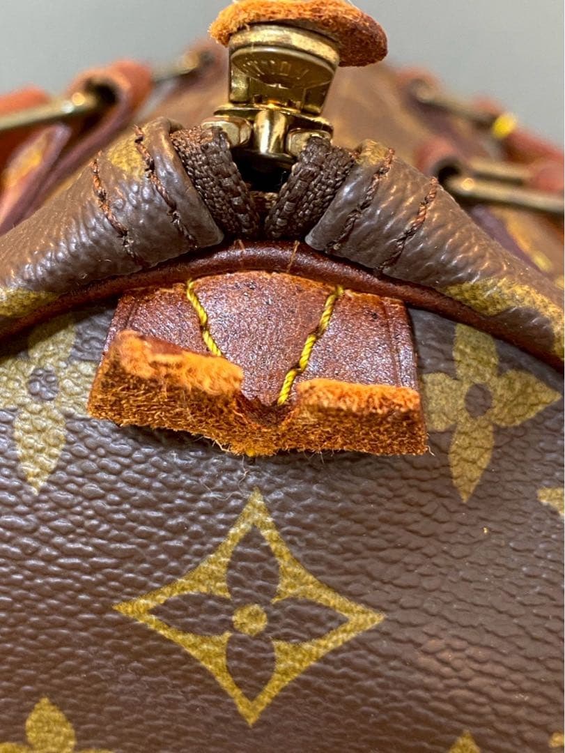 LOUIS VUITTON ルイヴィトン モノグラム スピーディー30