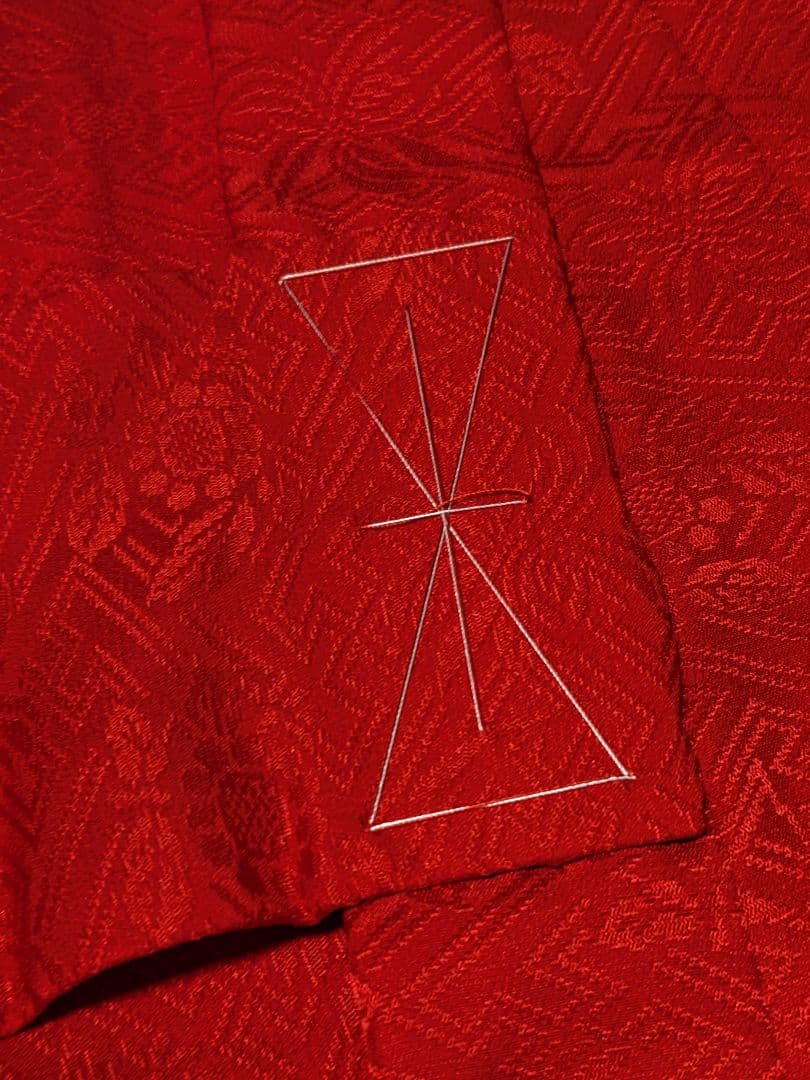 値下げ‼️美品✿寿化粧箱入り 金駒刺繍✿宮参り着物絹 49,500円　長襦袢付き