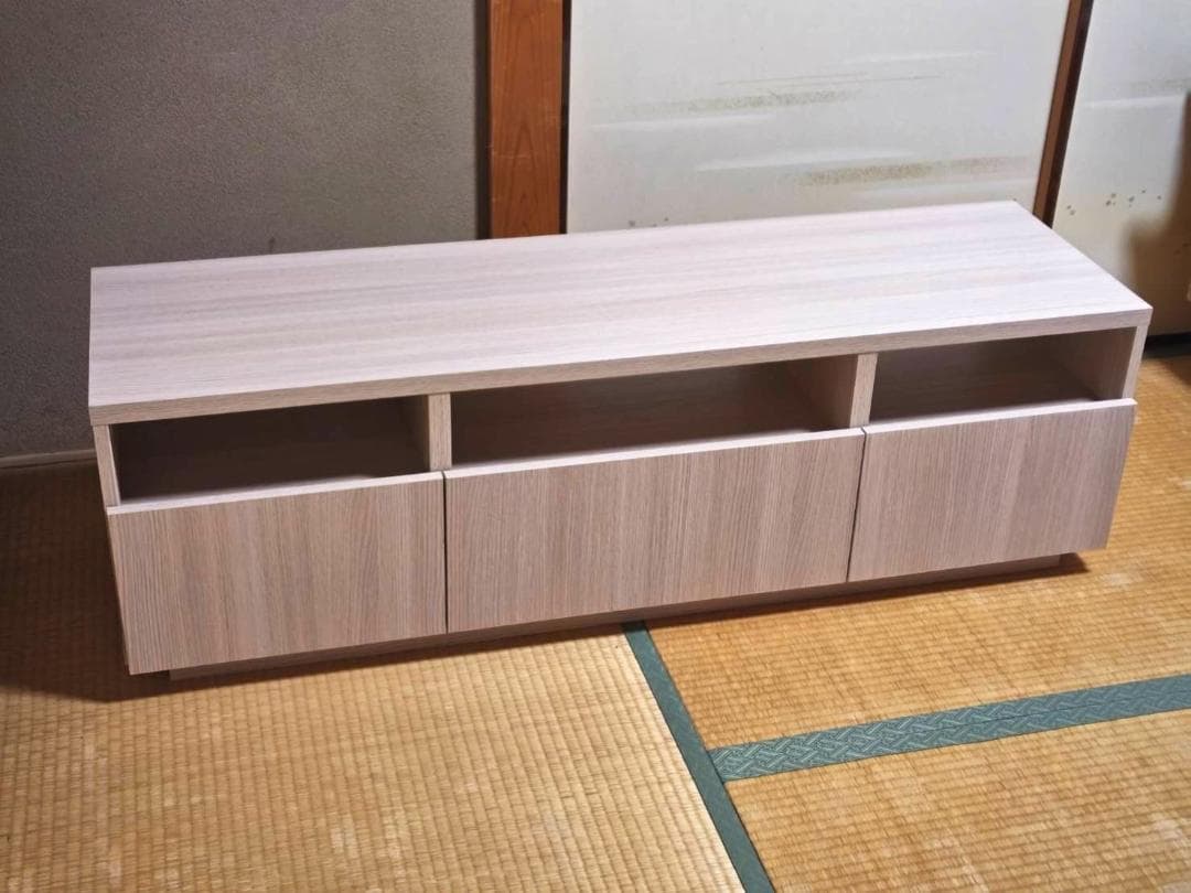 【新品同様】テレビ台（幅約140㎝）ローボードYKF1300N　直接引取り歓迎！