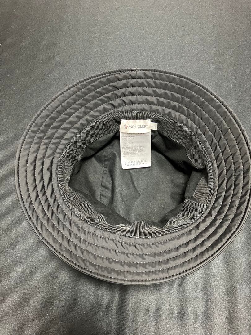 MONCLER ブラック バケットハット