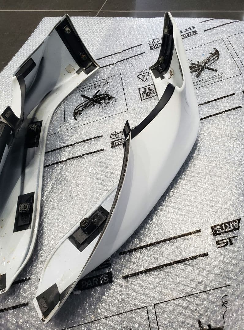 レクサス純正 20系IS 後期 Fスポーツ？フロントリップ エアロ⭐希少⭐中古