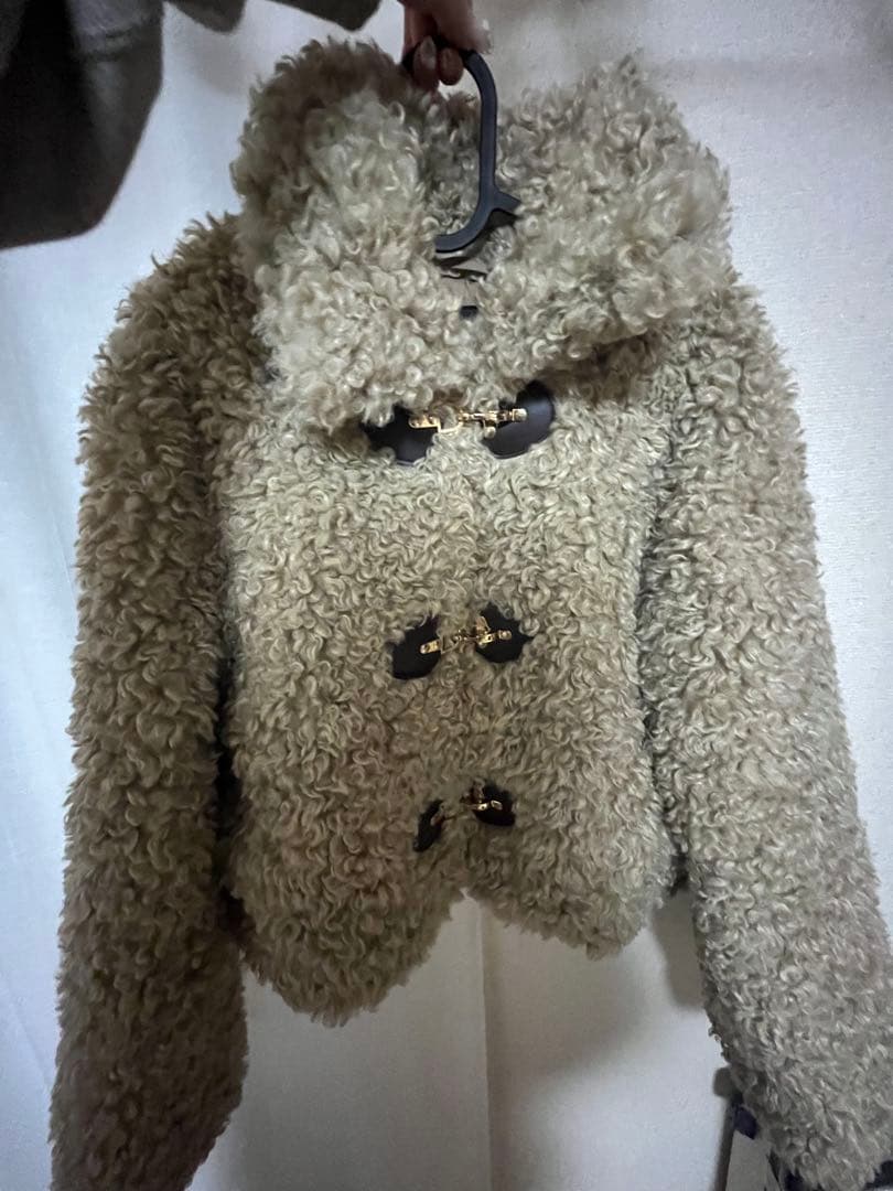 ベージュ ファー風ジャケット ZARA