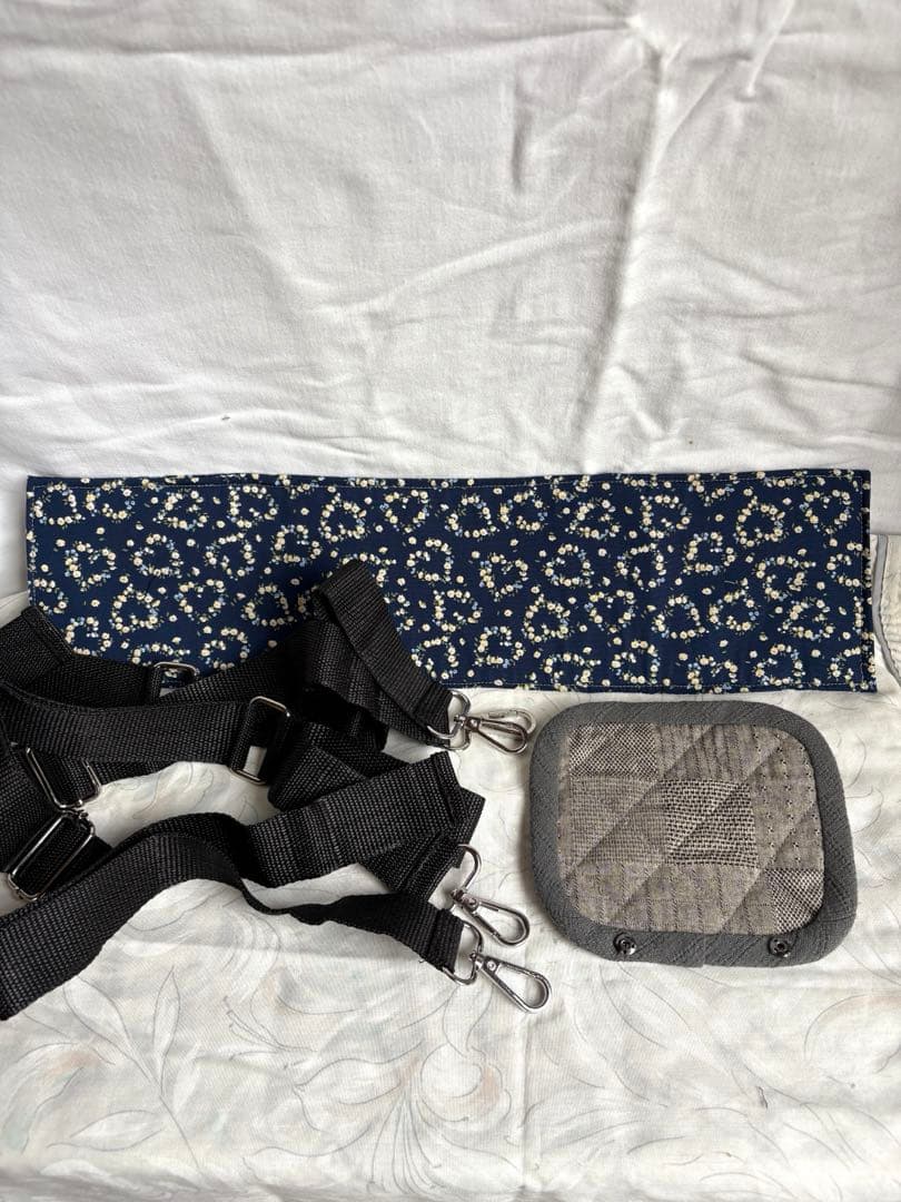 ハンドメイドパッチワーク　2way使い　大きめバック　ハウスと花とスー NO49