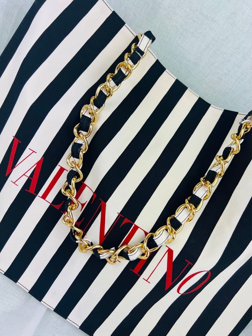 VALENTINOトートバッグ ストライプ チェーンハンドル ブラック×ホワイト