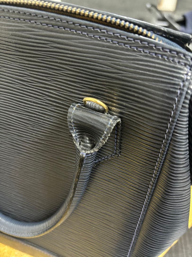 FENDIバッグ 2WAY ショルダーバッグ レザー ネイビー