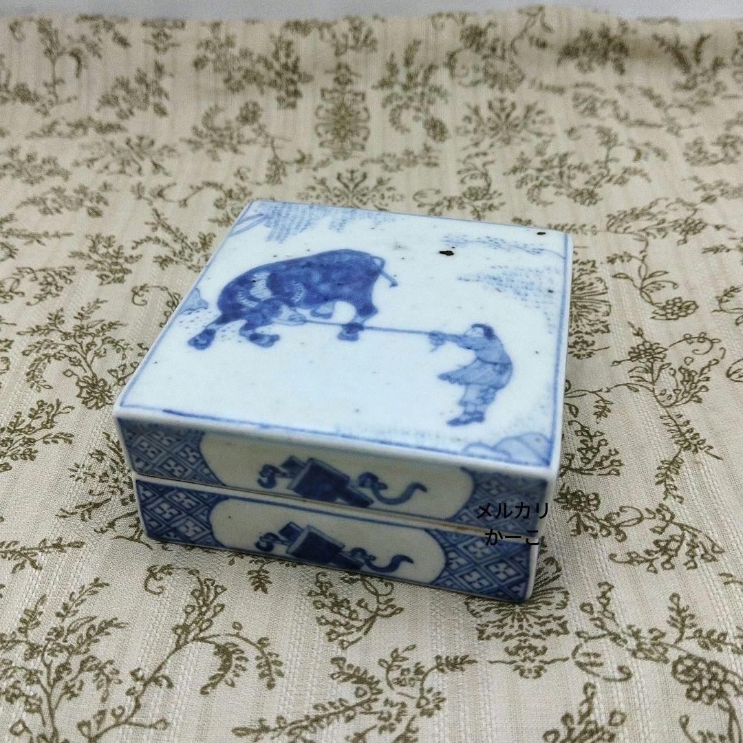 中国古美術　香合　明〜清時代　アンティーク　ヴィンテージ　古染付　虫喰い