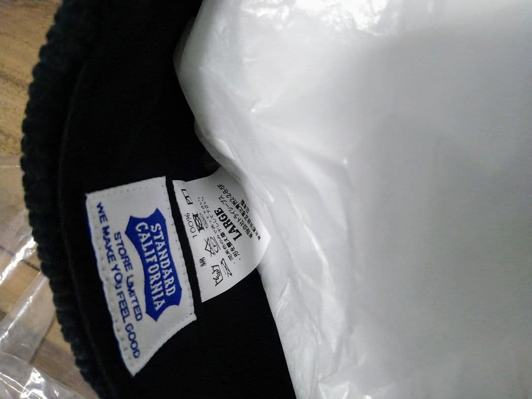 スタンダードカリフォルニア　StoreLimited　ニュースボーイ　黒　L