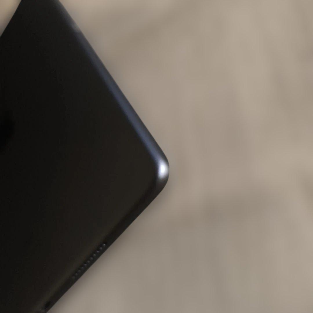 iPad Air第3世代/64GB スペースグレイ MV0D2J/A8 87％