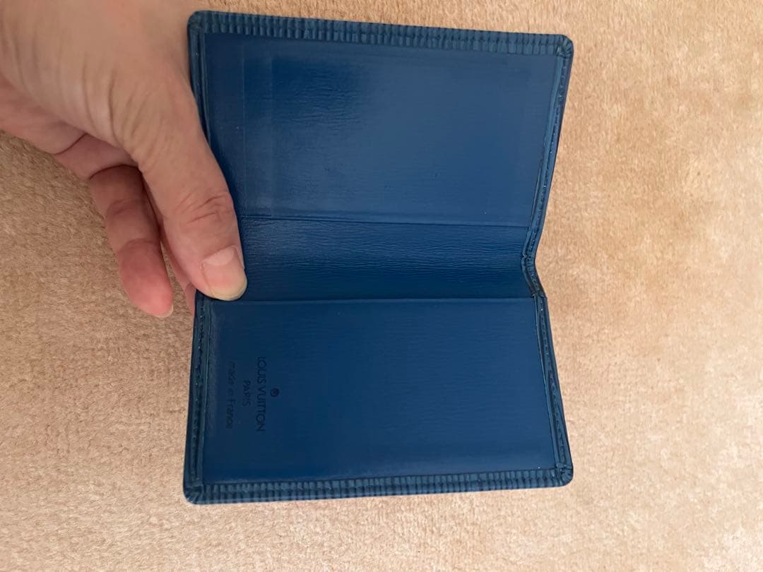 Louis Vuitton ネイビー名刺入れ エピ