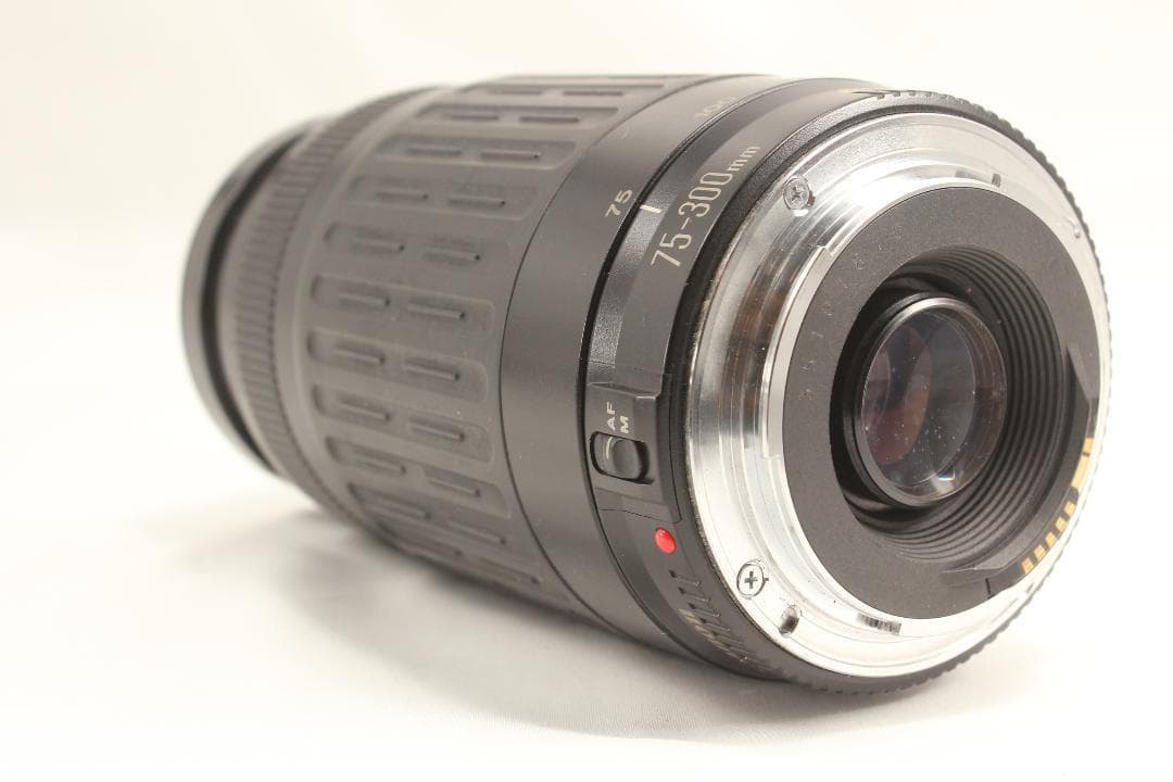 CANON EF 75-300m F4-5.6 レンズキャップ・フィルタ付き