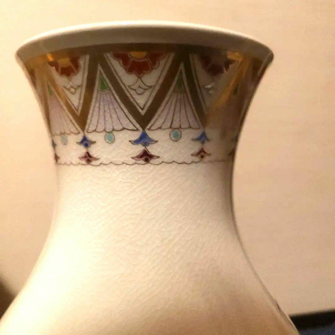 薩摩焼 十五代沈壽官作(ちんじゅかん)白薩摩九寸花瓶 本金秋草