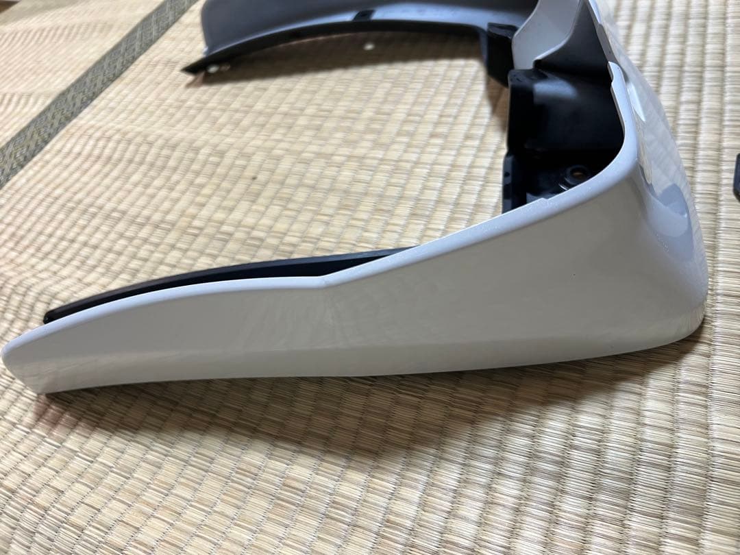 Honda フリードGB5〜8用マッドガード一台分！美品！プラチナホワイトパール
