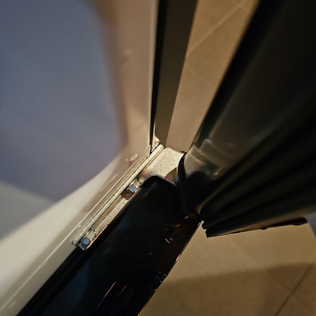 東京23区のみ送料無料！comfee 二段式冷蔵庫 黒