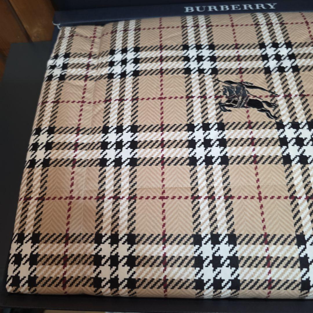 BURBERRY ダウンケット 160x290cm チェック柄