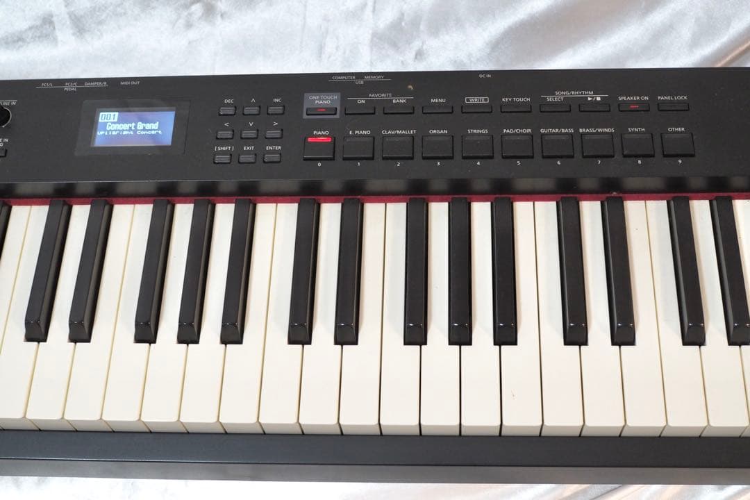 ROLAND ローランドRD-88 ステージピアノ