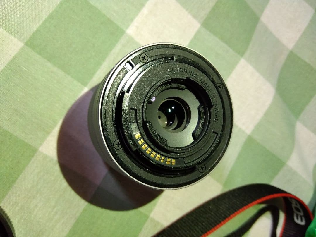 Canon EOS kiss m ホワイト ダブルズームレンズキット