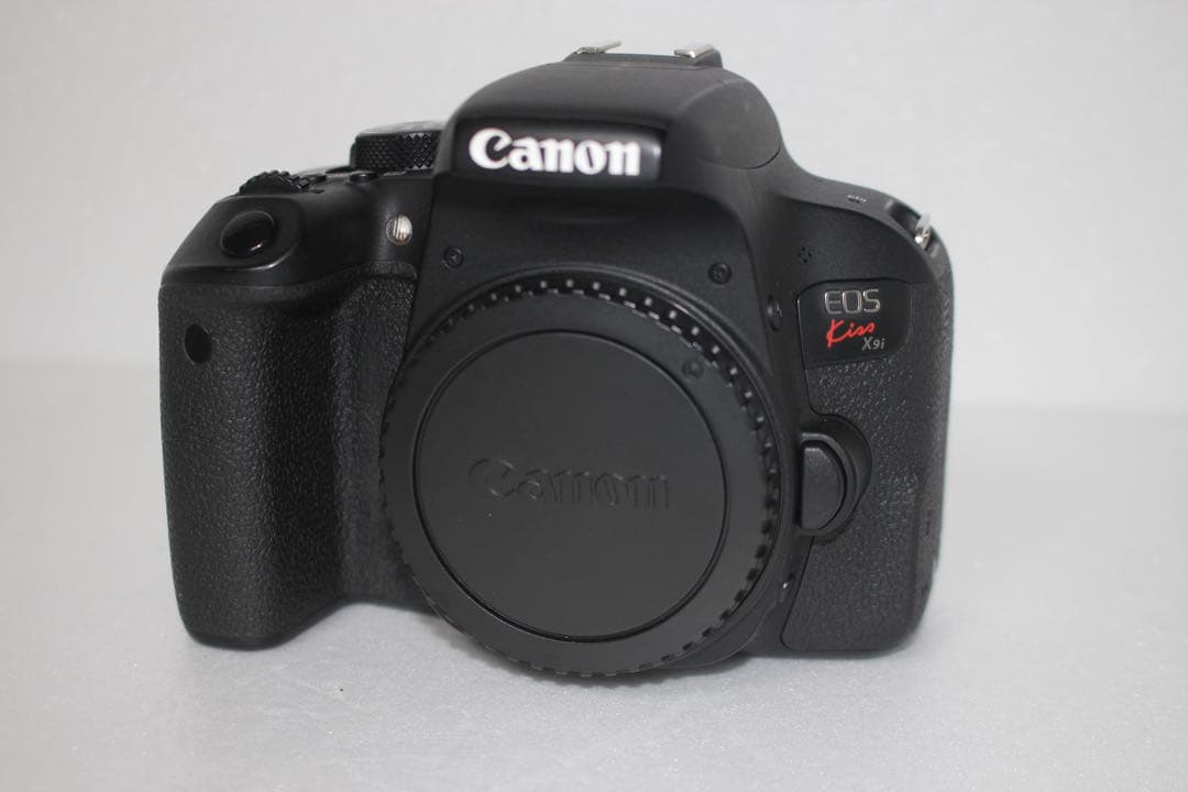 デジタル一眼レフカメラcanon kiss x9i 標準レンズセット