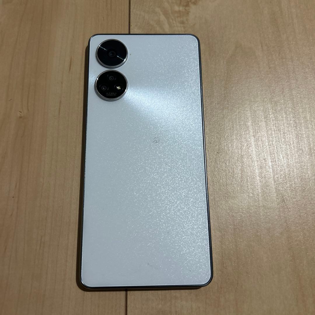 マ*リ様 ソフトバンク　あんしんファミリースマホ　ホワイト