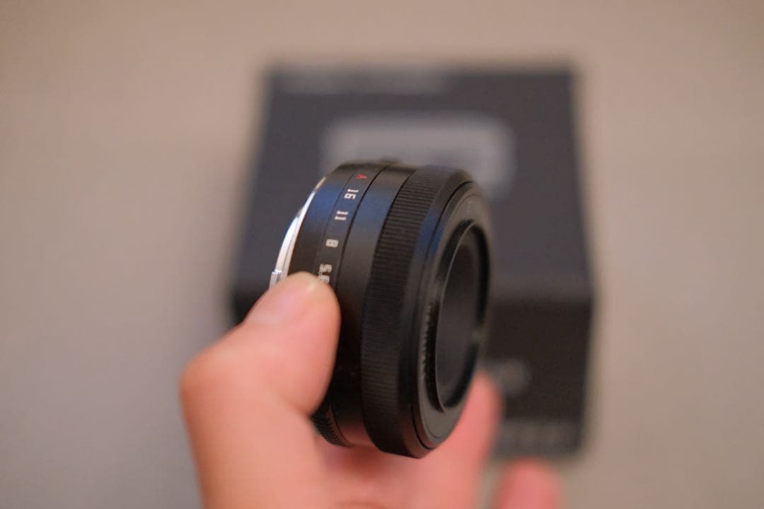 TTArtisan 27mm f/2.8 レンズ