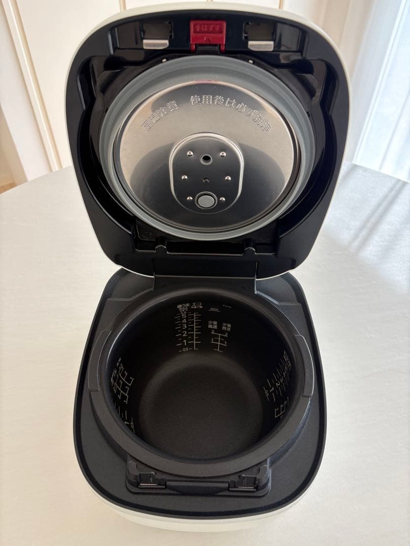 【美品】TIGER 圧力IHジャー炊飯器〈炊きたて〉5.5合 JRI-A100