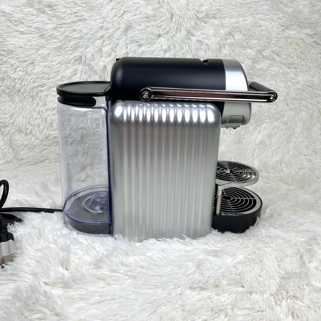 【ほぼ未使用】Nespresso ネスプレッソ エスプレッソマシン ZN100