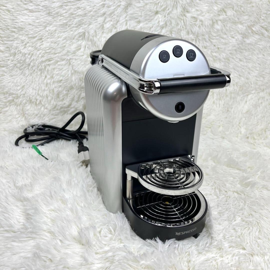 【ほぼ未使用】Nespresso ネスプレッソ エスプレッソマシン ZN100
