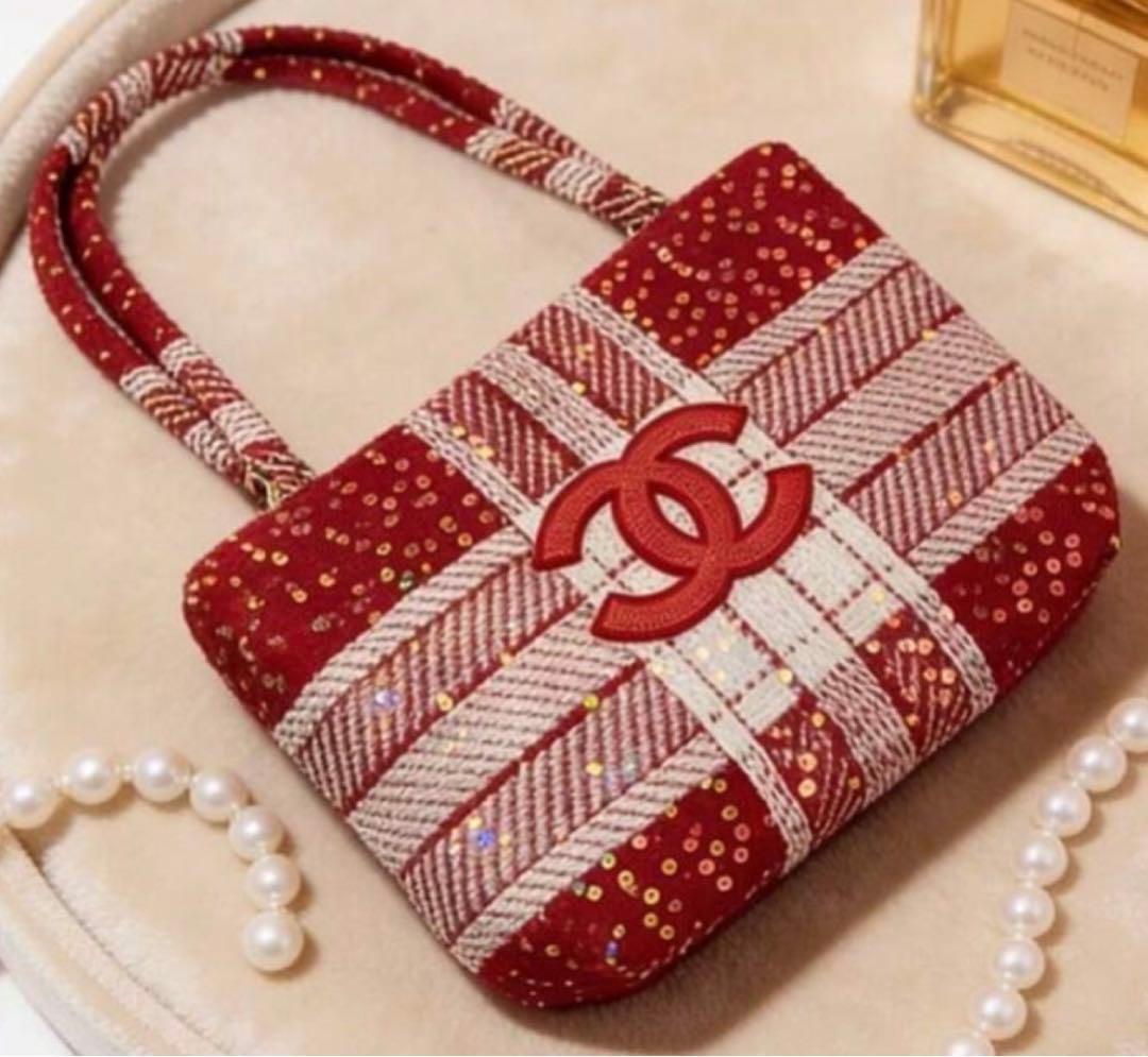 ラスト1点のみ　シャネル CHANEL 赤　新品　スパンコール トートバッグ