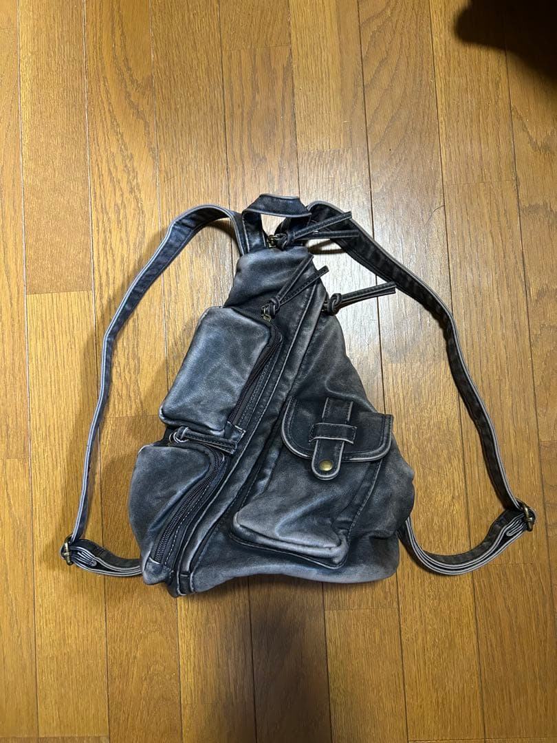 バッグ y2k faded leather shoulder bag back