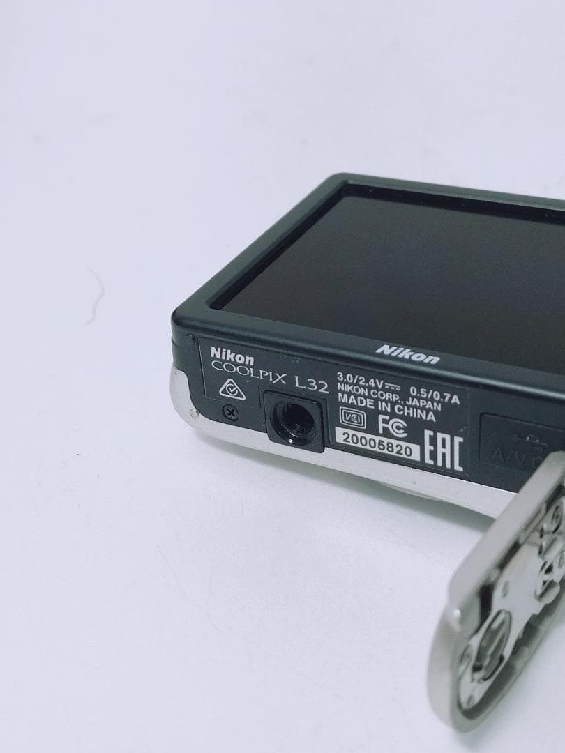 Nikon COOLPIX L3 デジカメ　単3稼働 コンパクトデジタルカメラ