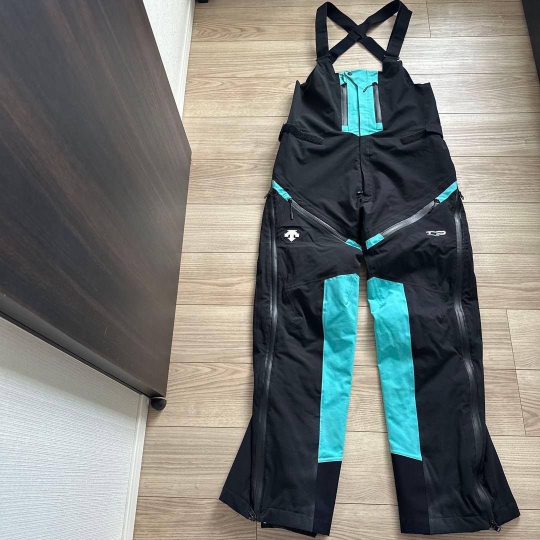 専用　DESCENTE スキーウェア　上下セット　L サイズ　デサントチーム