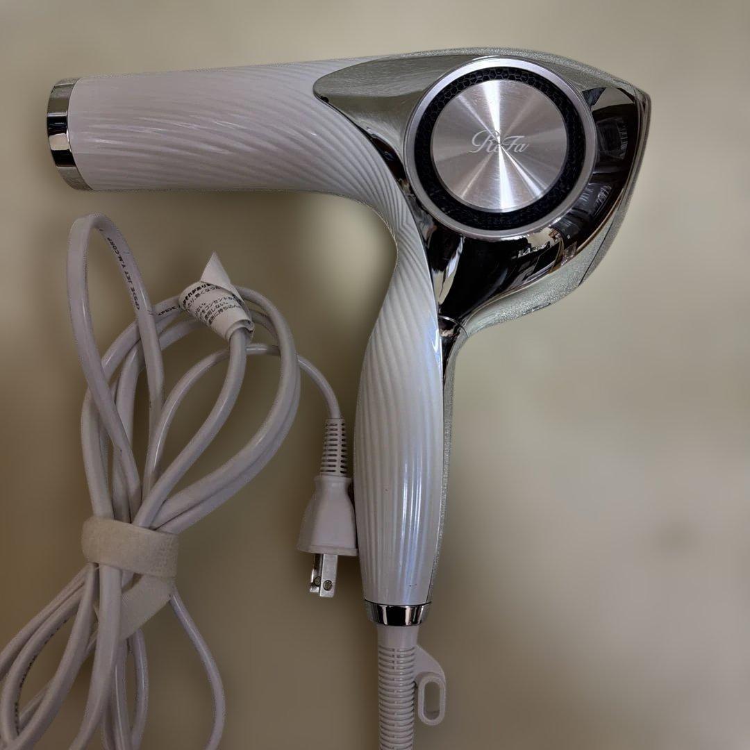 リファ　ビューテック　ドライヤー