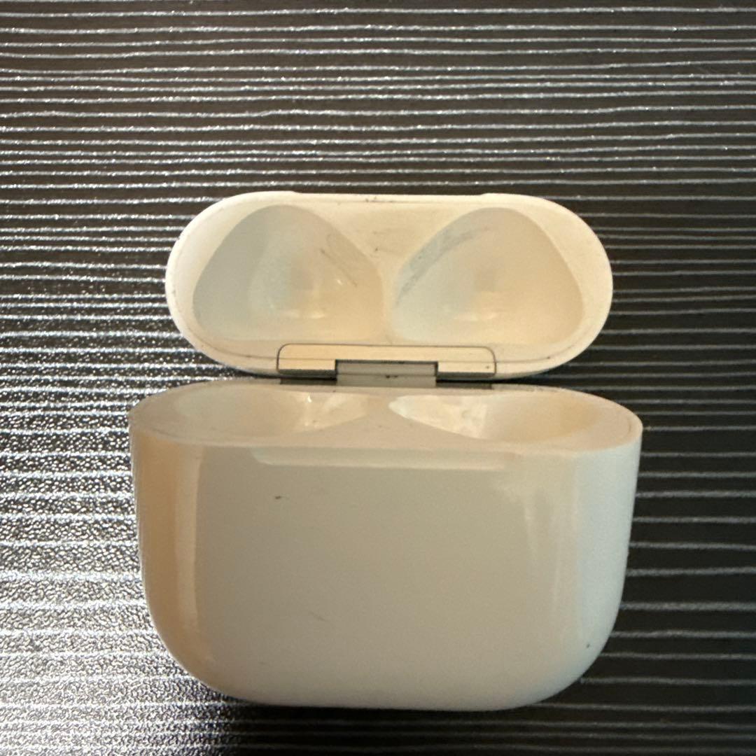 AirPods4ノイズキャンセリング箱あり