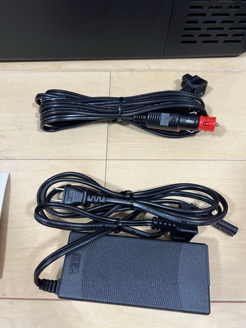 【美品】F40C4TMP ポータブル冷蔵 / 冷凍庫 12V / 24V車対応