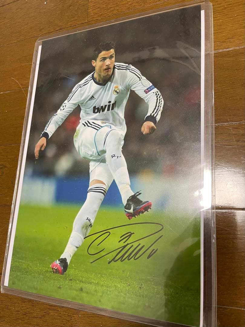 9800円早い者勝クリスティアーノ・ロナウド 直筆フォトHOLOGRAM COA