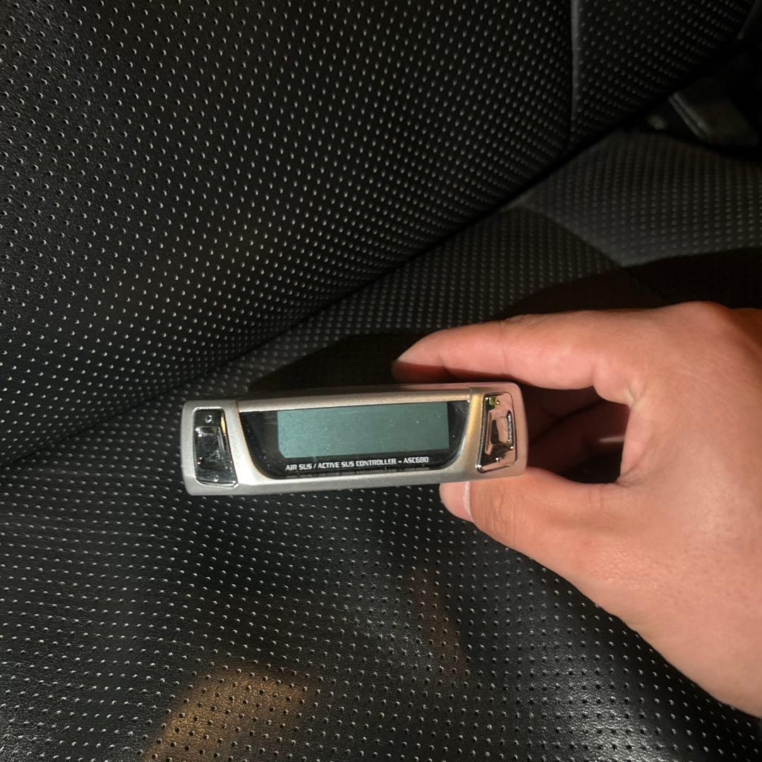 30セルシオ エアサスコントローラー　ucf31