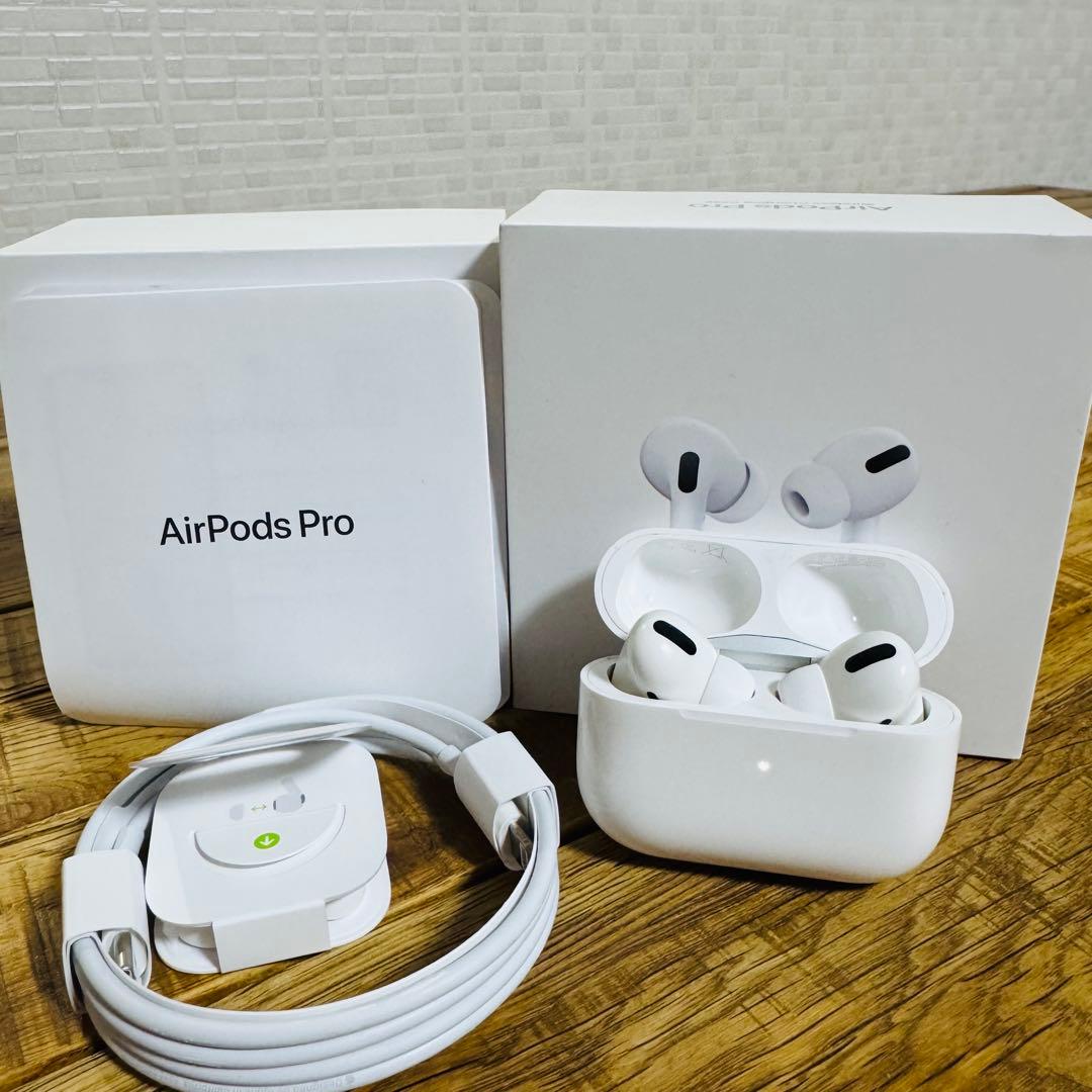 Apple AirPods Pro 第1世代 Lightning White