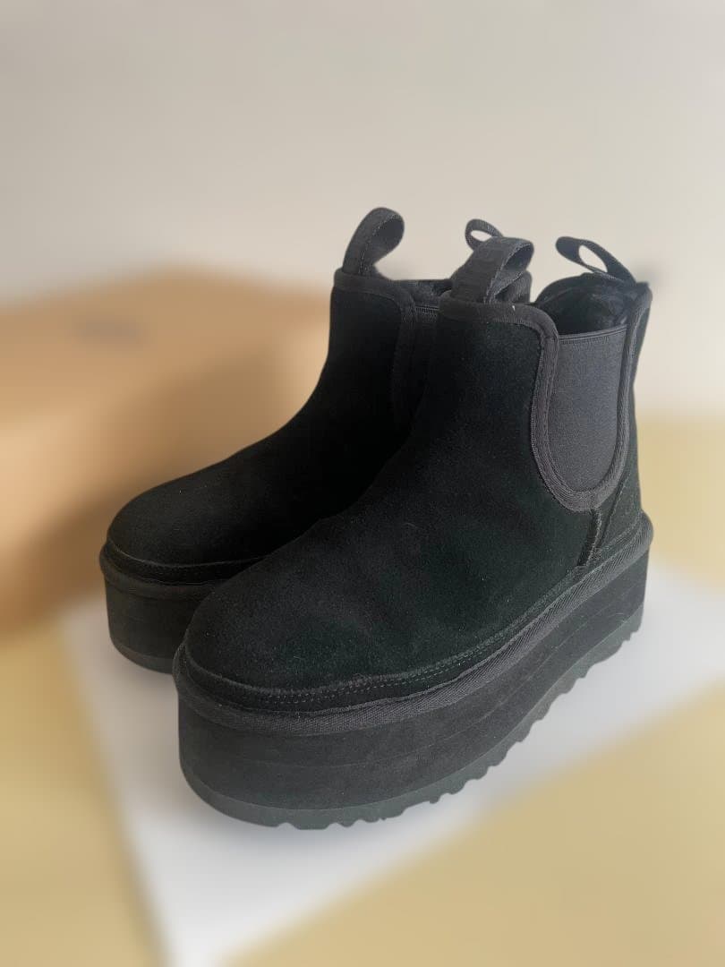 UGG プラットフォーム チェルシーブーツ22cm